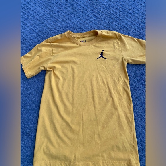 Golden Yellow Jordan tight tee - Picture 1 of 3